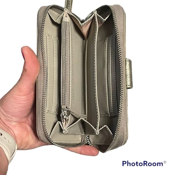 Stella & Dot Hudson Tote Handbag + Madison Tech Wallet - Picture 8 of 9